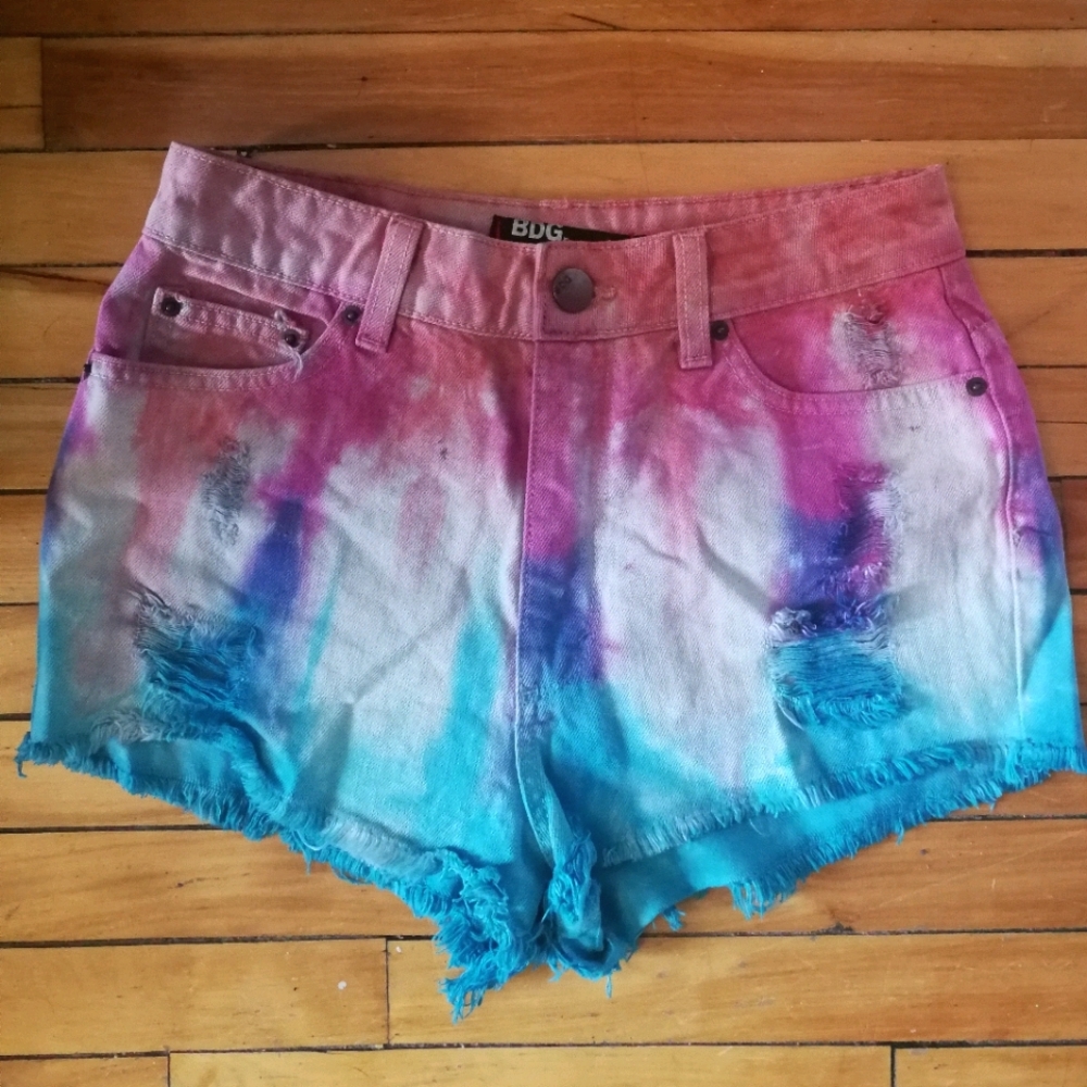 Tie Dye Shorts / Urban Outfitters / 28 / High Waist / Denim / Jean Shorts